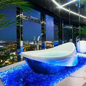 30th+ Floor In Sky Tower Вроцлав